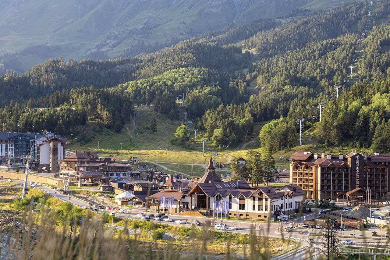 Лунная Поляна